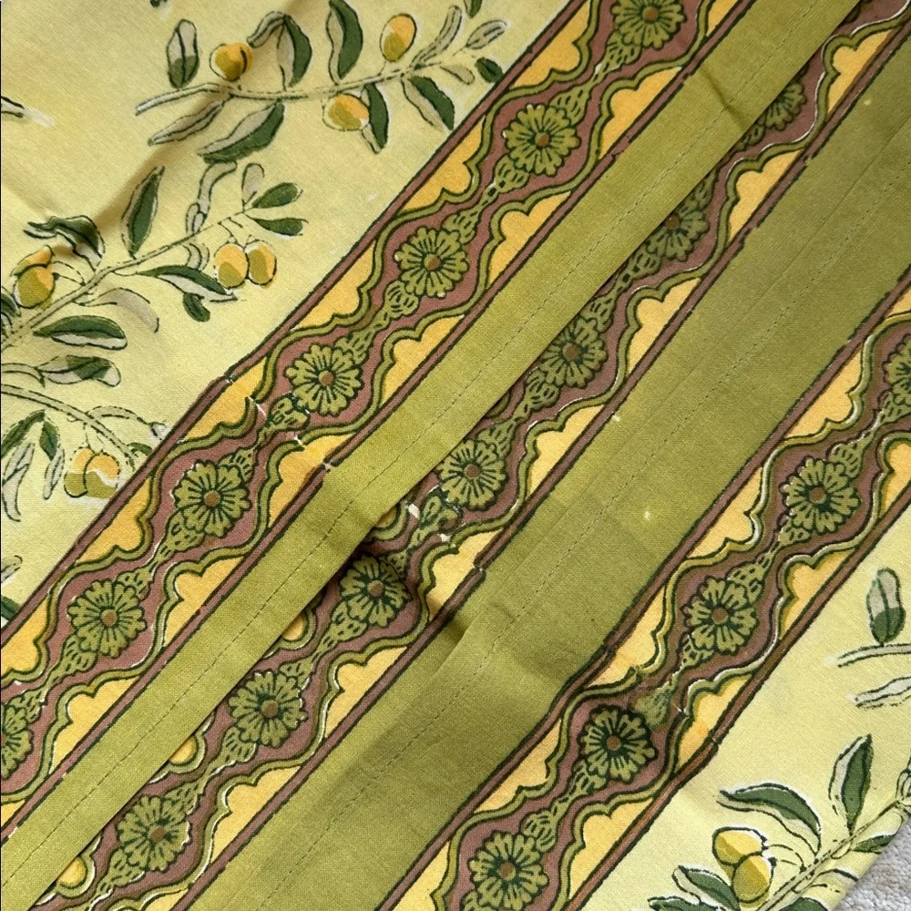 Set of 4 Couleur Nature Olive Tree Napkins Yellow/Green Designed by Bruno Lamy